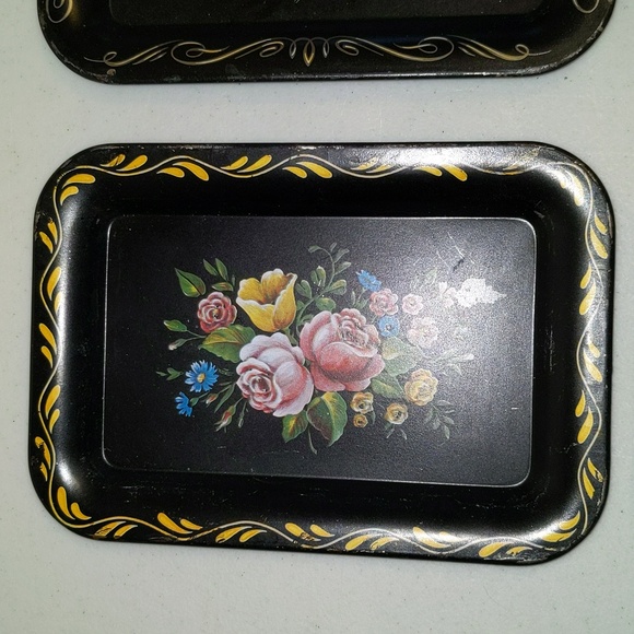 Floral Pattern Metal Tip Trinket Tray Set of 4 - Picture 2 of 13